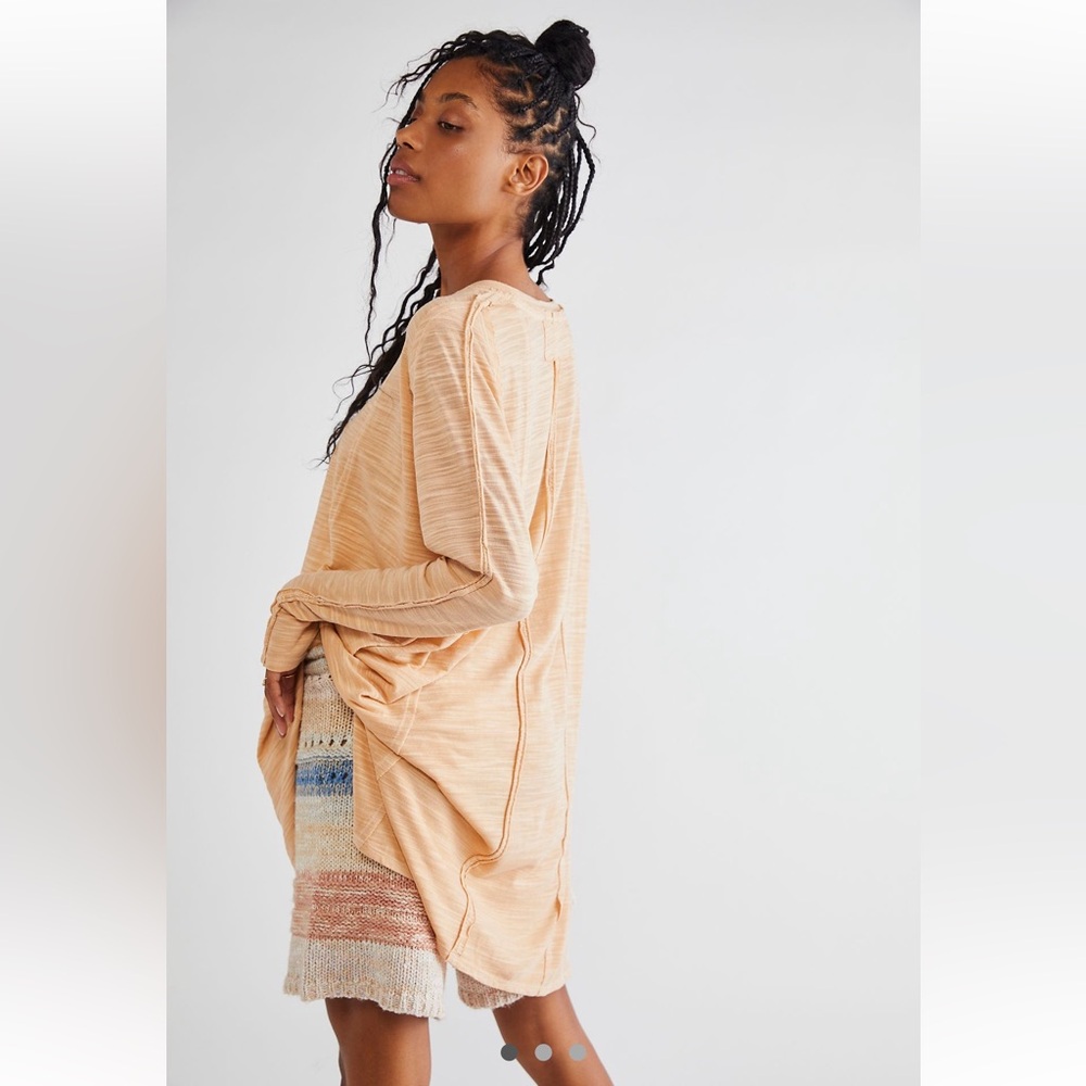 We The Free Long Beach Tunic
Style No: 60721669
Color Code: 020